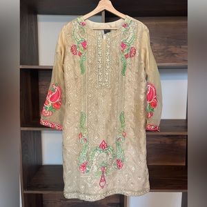 3 Piece Shalwar Kameez (L) - New, never worn